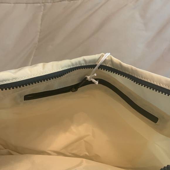 Baggu Large Nylon Crescent Bag in Ivory - Picture 5 of 5